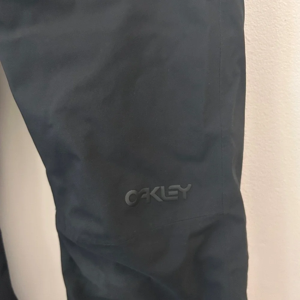 Oakley Axis Snow Pants Mens Small Black‎ Insulated Snowboard Ski Performance